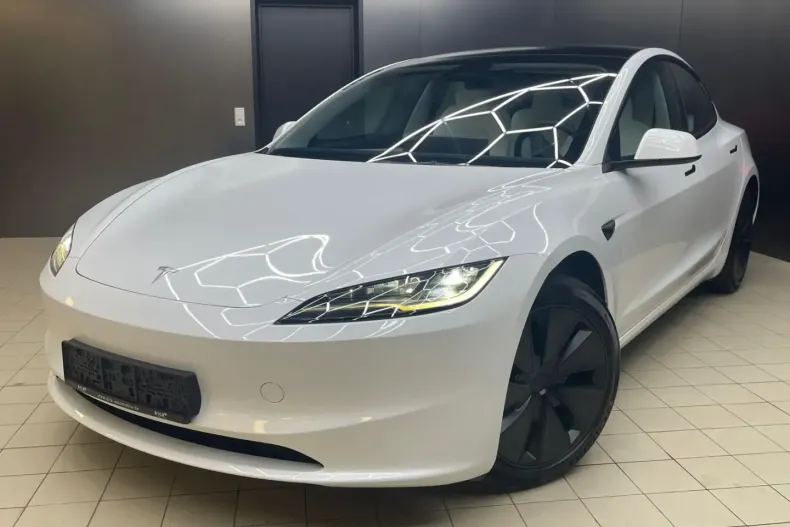 Tesla Model 3 din 2023 cu 18.124 km - oferta TES170361 - foto 3