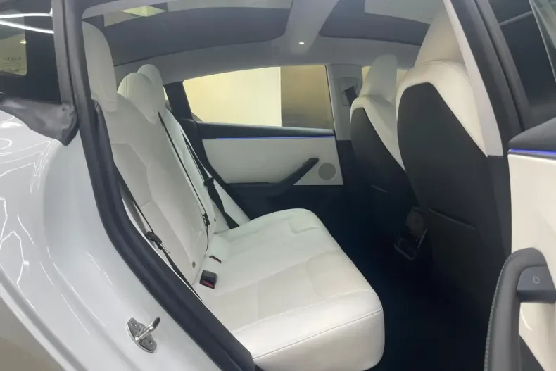 Tesla Model 3 din 2023 cu 18.124 km - oferta TES170361 - foto 10