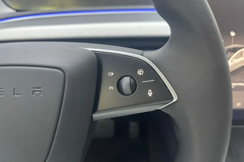 Tesla Model 3 din 2023 cu 18.124 km - oferta TES170361 - foto 17