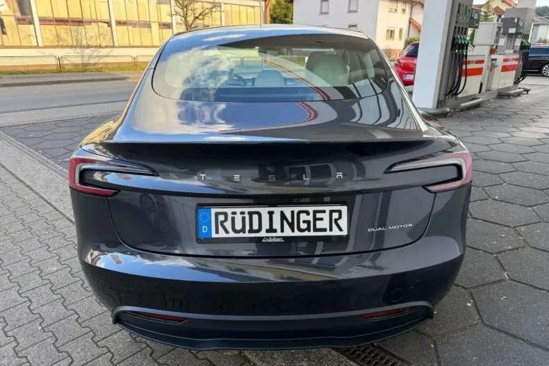 Tesla Model 3 din 2024 cu 50.000 km - oferta TES170363 - foto 3