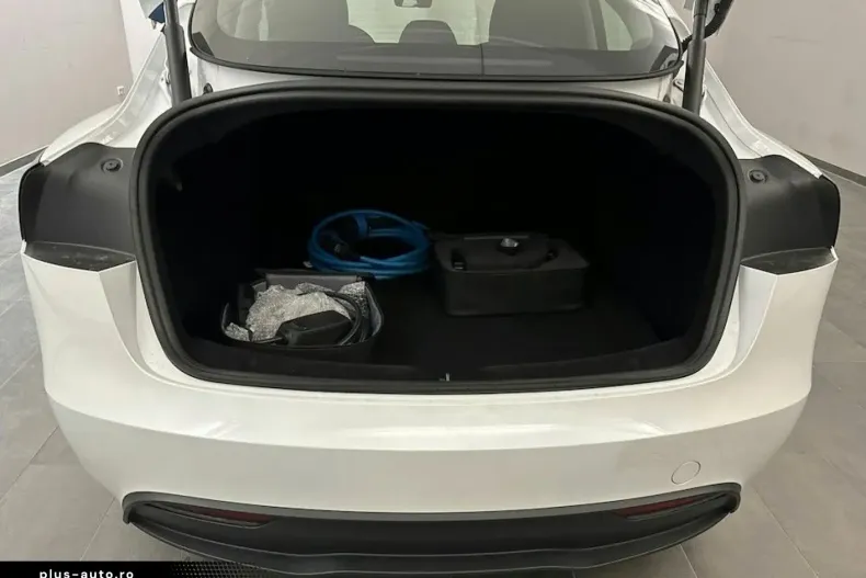 Tesla Model 3 din 2023 cu 44.600 km - oferta TES170364 - foto 7