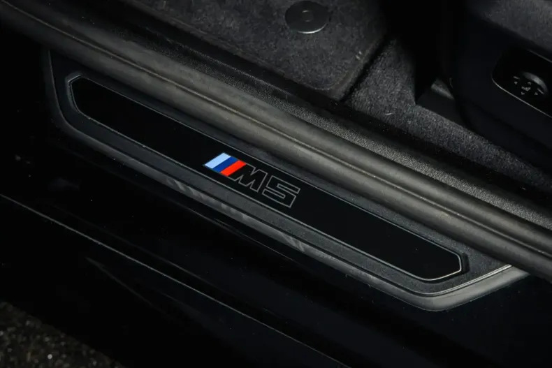 BMW M5 din 2025 cu 16.500 km - oferta BMW170365 - foto 13