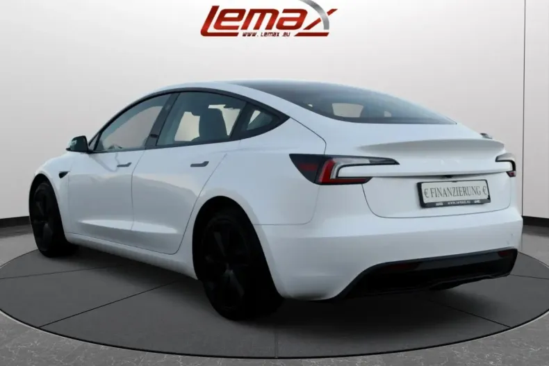 Tesla Model 3 din 2024 cu 39.100 km - oferta TES170366 - foto 4