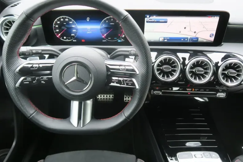 Mercedes-Benz A 180 din 2024 cu 19.971 km - oferta MER170367 - foto 11