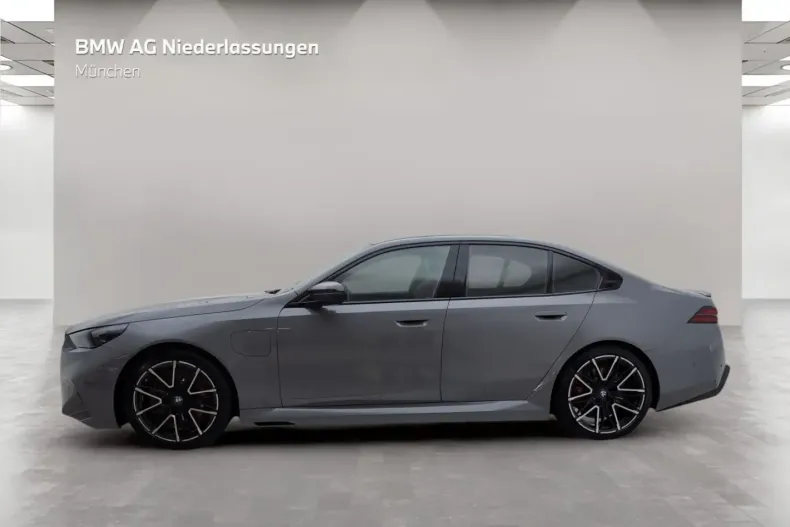 BMW M5 din 2025 cu 17.069 km - oferta BMW170368 - foto 1