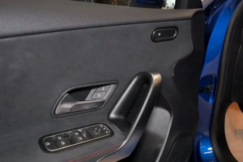 Mercedes-Benz A 180 din 2024 cu 10.435 km - oferta MER170374 - foto 15