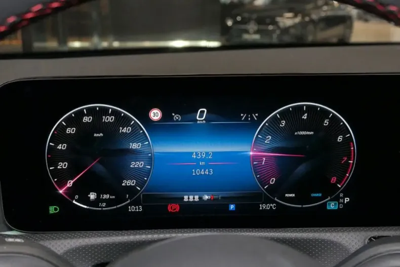 Mercedes-Benz A 180 din 2024 cu 10.435 km - oferta MER170374 - foto 20