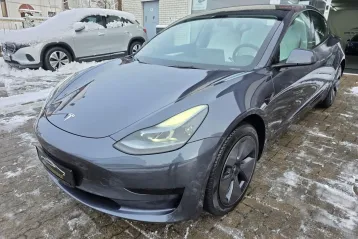 Tesla Model 3 din 2023 - oferta TES170378
