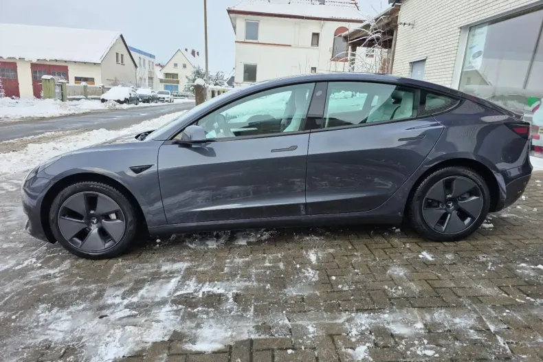 Tesla Model 3 din 2023 cu 28.114 km - oferta TES170378 - foto 8