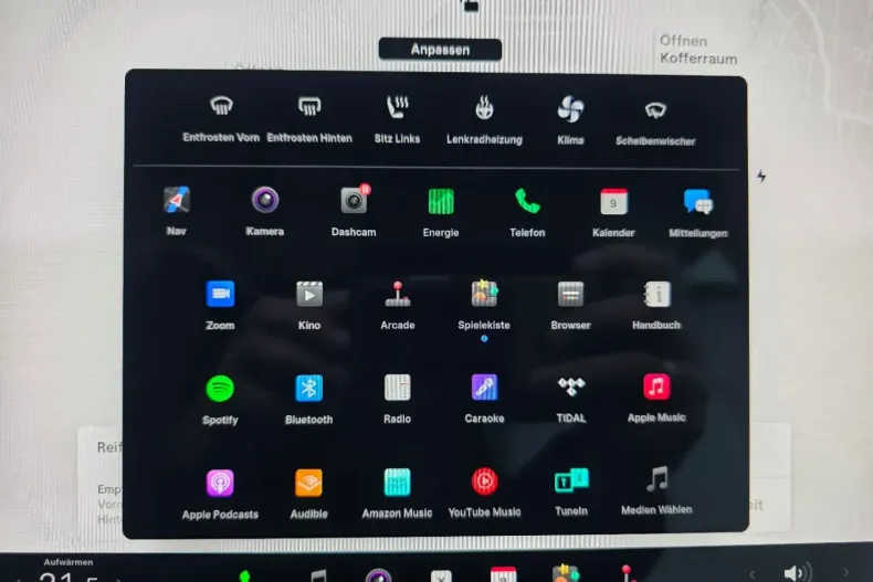 Tesla Model 3 din 2023 cu 28.114 km - oferta TES170378 - foto 35