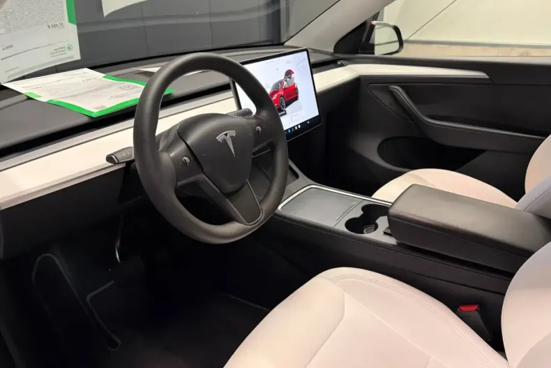 Tesla Model Y din 2023 cu 63.000 km - oferta TES170384 - foto 20
