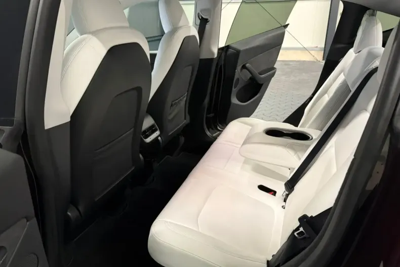 Tesla Model Y din 2023 cu 63.000 km - oferta TES170384 - foto 23