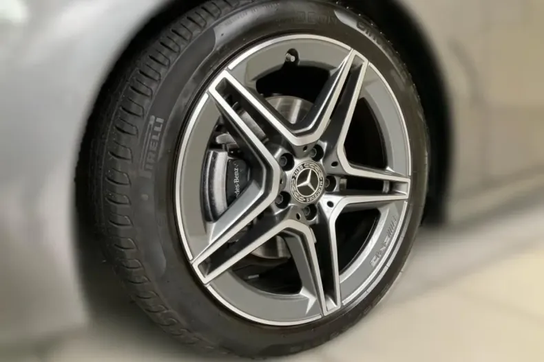 Mercedes-Benz A 200 din 2024 cu 12.167 km - oferta MER170385 - foto 3