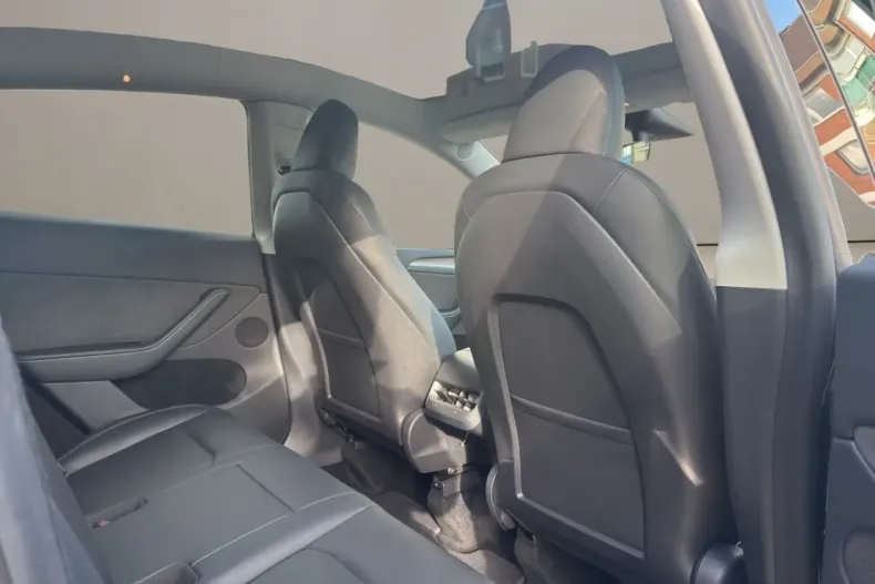 Tesla Model Y din 2022 cu 68.000 km - oferta TES170390 - foto 16