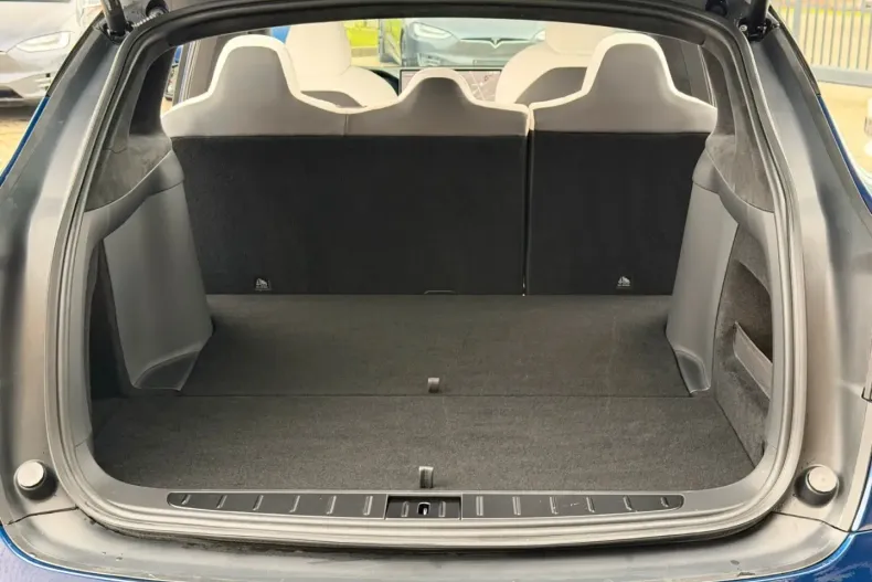 Tesla Model X din 2023 cu 43.999 km - oferta TES170392 - foto 39