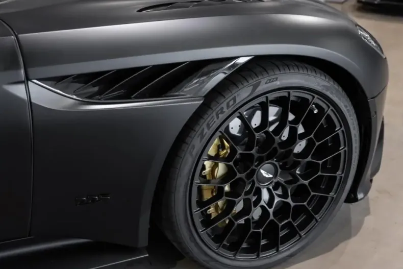 Aston Martin DBS din 2024 cu 1.231 km - oferta AST170396 - foto 9