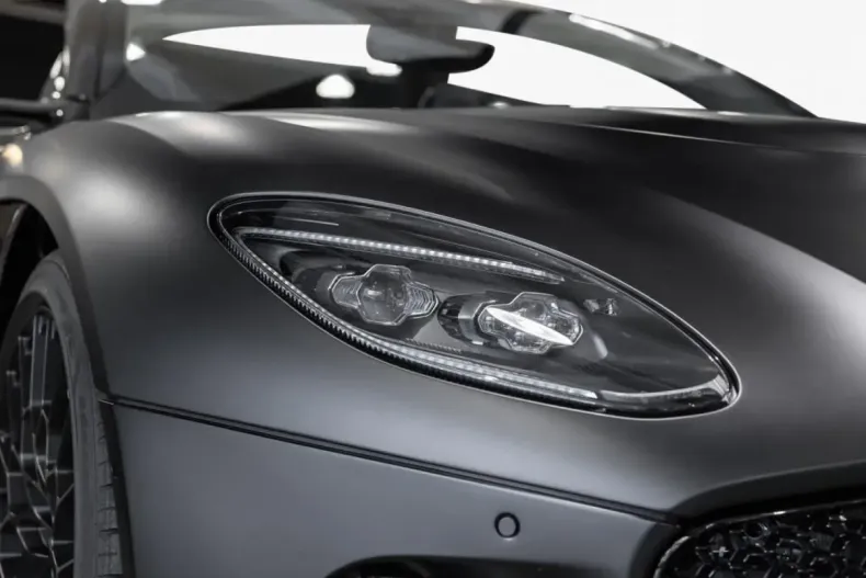 Aston Martin DBS din 2024 cu 1.231 km - oferta AST170396 - foto 14