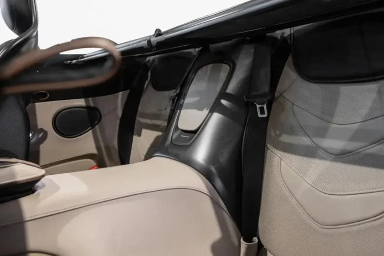 Aston Martin DBS din 2024 cu 1.231 km - oferta AST170396 - foto 22