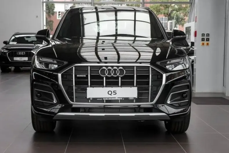 Audi Q5 din 2022 cu 23.330 km - oferta AUD170397 - foto 1