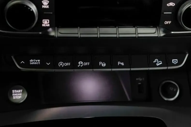 Audi Q5 din 2022 cu 23.330 km - oferta AUD170397 - foto 15