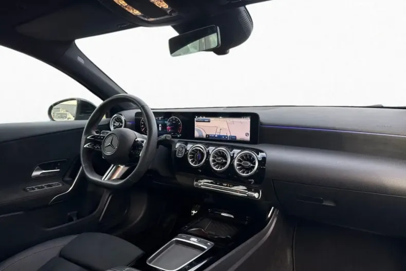 Mercedes-Benz A 200 din 2024 cu 18.419 km - oferta MER170399 - foto 6
