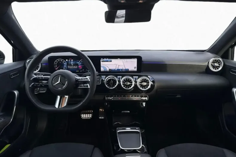 Mercedes-Benz A 200 din 2024 cu 18.419 km - oferta MER170399 - foto 9