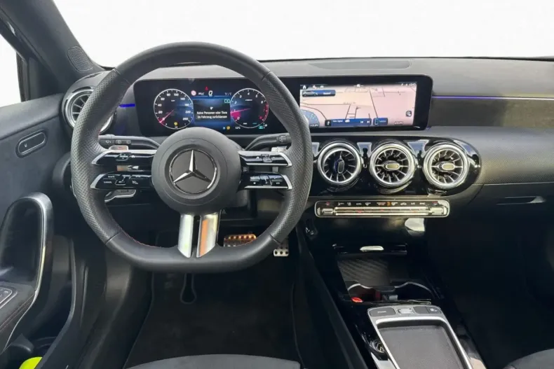 Mercedes-Benz A 200 din 2024 cu 18.419 km - oferta MER170399 - foto 10