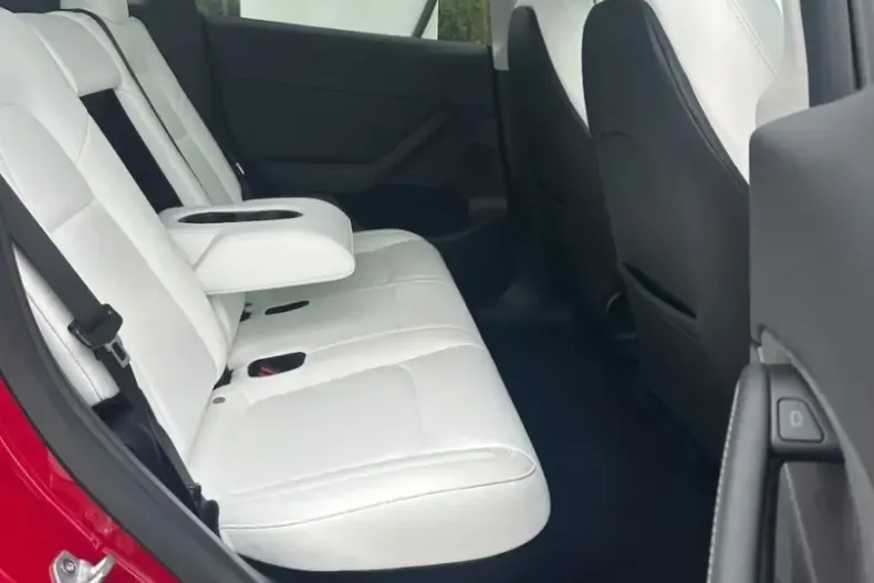 Tesla Model Y din 2022 cu 15.000 km - oferta TES170402 - foto 6