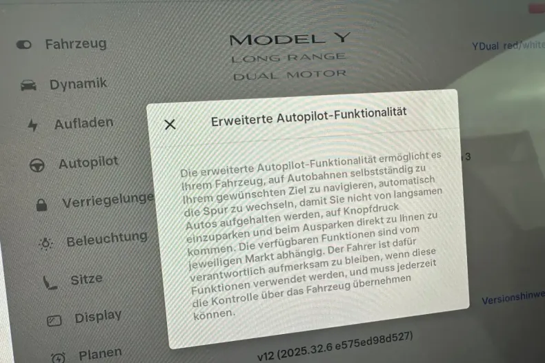 Tesla Model Y din 2022 cu 15.000 km - oferta TES170402 - foto 17