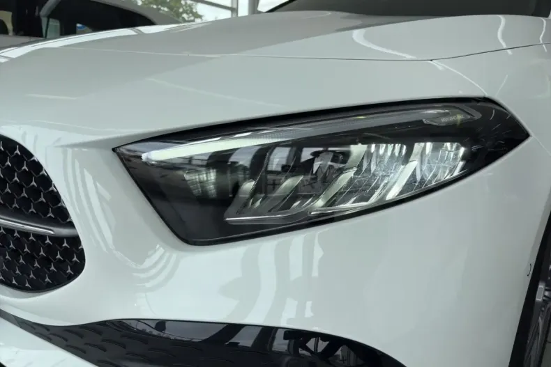 Mercedes-Benz A 180 din 2024 cu 13.182 km - oferta MER170404 - foto 6