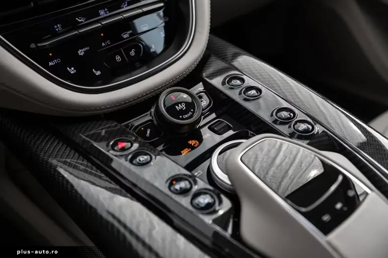 Aston Martin DBX din 2024 cu 4.000 km - oferta AST170412 - foto 8