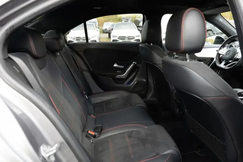 Mercedes-Benz A 250 din 2022 cu 38.390 km - oferta MER170420 - foto 4