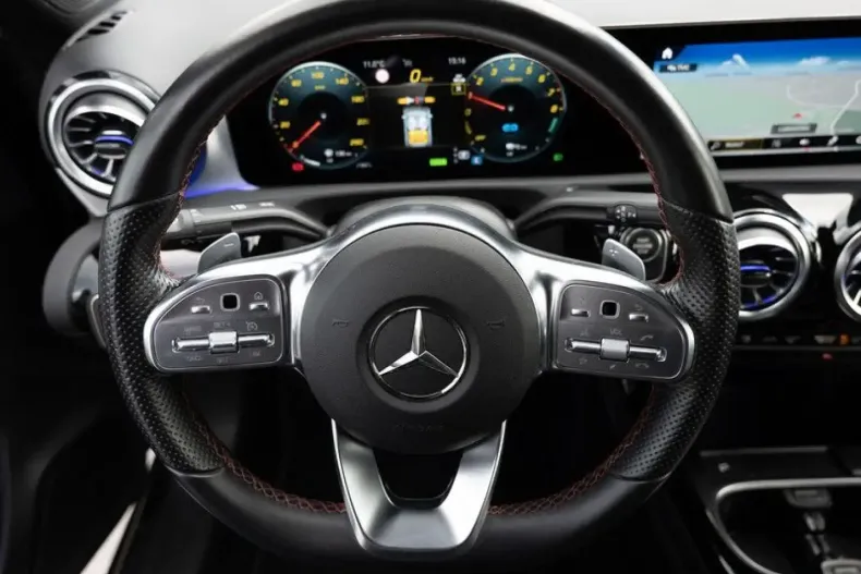 Mercedes-Benz A 250 din 2022 cu 38.390 km - oferta MER170420 - foto 7