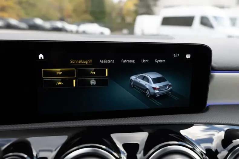 Mercedes-Benz A 250 din 2022 cu 38.390 km - oferta MER170420 - foto 11