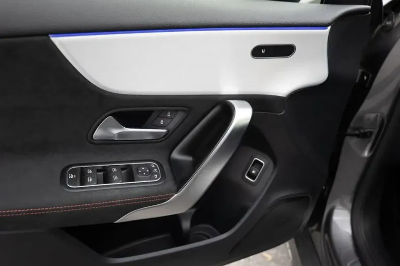 Mercedes-Benz A 250 din 2022 cu 38.390 km - oferta MER170420 - foto 21