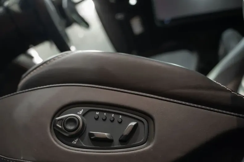 Aston Martin DBX din 2023 cu 26.335 km - oferta AST170421 - foto 22