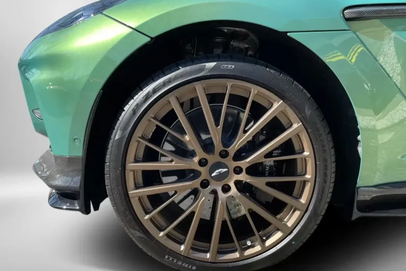 Aston Martin DBX din 2025 cu 6.000 km - oferta AST170422 - foto 8