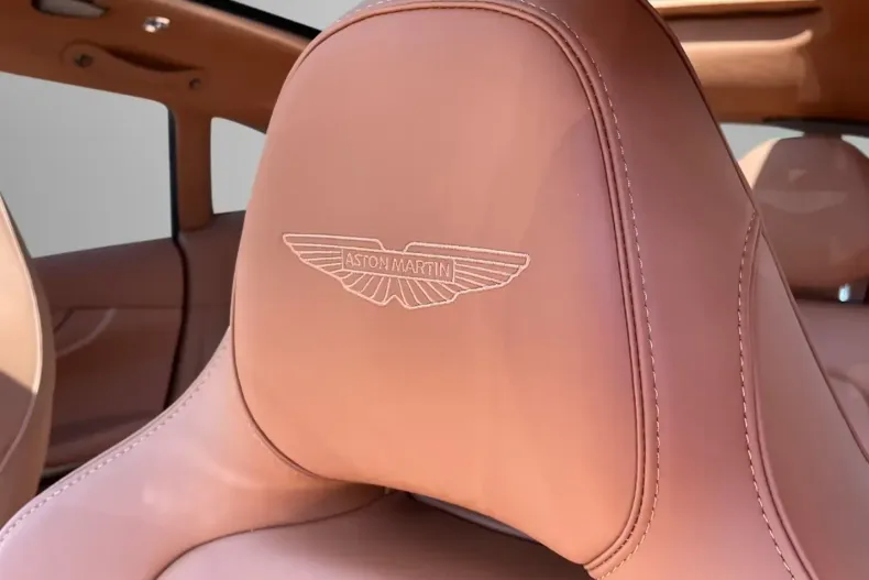 Aston Martin DBX din 2025 cu 6.000 km - oferta AST170422 - foto 12