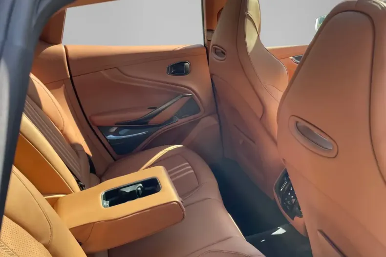 Aston Martin DBX din 2025 cu 6.000 km - oferta AST170422 - foto 17