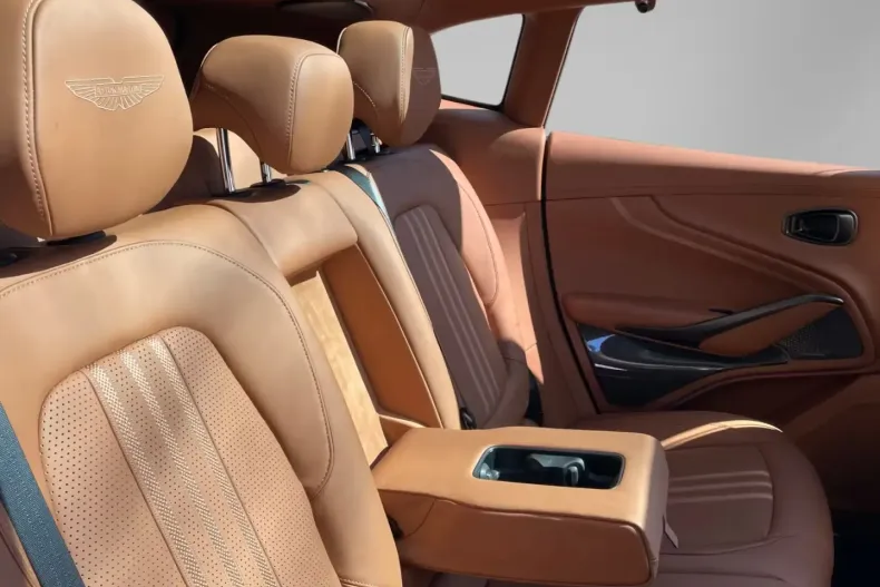 Aston Martin DBX din 2025 cu 6.000 km - oferta AST170422 - foto 23