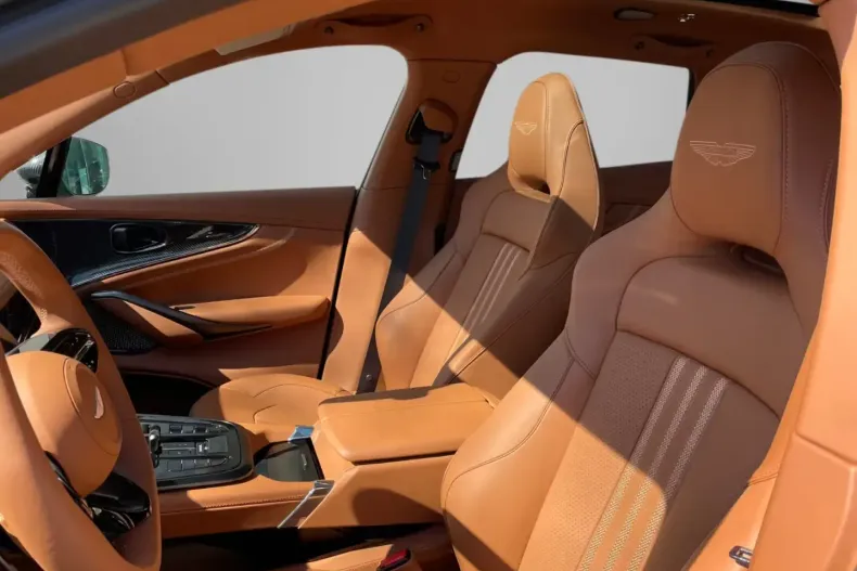 Aston Martin DBX din 2025 cu 6.000 km - oferta AST170422 - foto 30