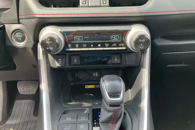 Toyota RAV4 din 2024 cu 30.702 km - oferta TOY170424 - foto 14