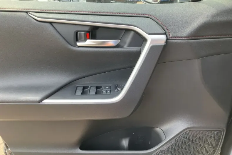 Toyota RAV4 din 2024 cu 26.114 km - oferta TOY170425 - foto 18