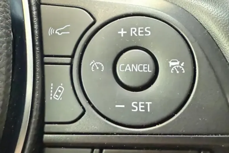 Toyota RAV4 din 2023 cu 21.765 km - oferta TOY170427 - foto 17