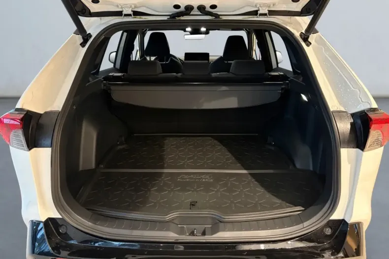 Toyota RAV4 din 2023 cu 70.605 km - oferta TOY170428 - foto 18