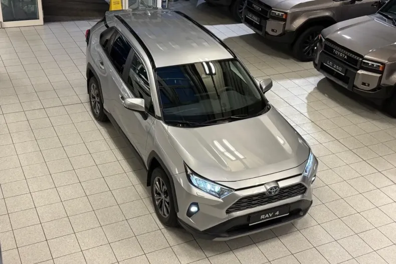 Toyota RAV4 din 2023 cu 22.880 km - oferta TOY170429 - foto 3