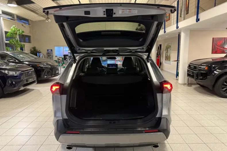 Toyota RAV4 din 2023 cu 22.880 km - oferta TOY170429 - foto 14