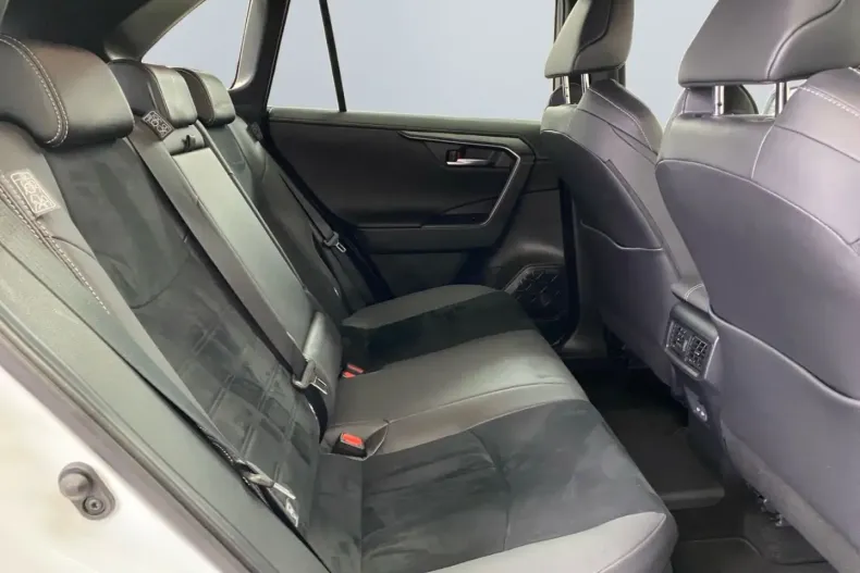 Toyota RAV4 din 2024 cu 26.140 km - oferta TOY170430 - foto 20