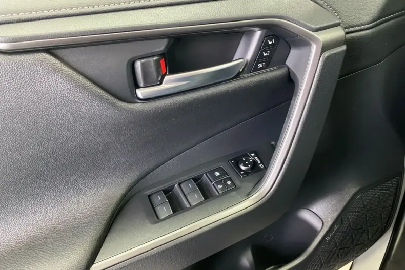 Toyota RAV4 din 2024 cu 26.140 km - oferta TOY170430 - foto 23