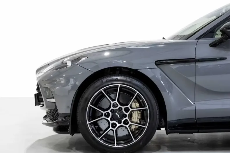 Aston Martin DBX din 2025 cu 50 km - oferta AST170432 - foto 8